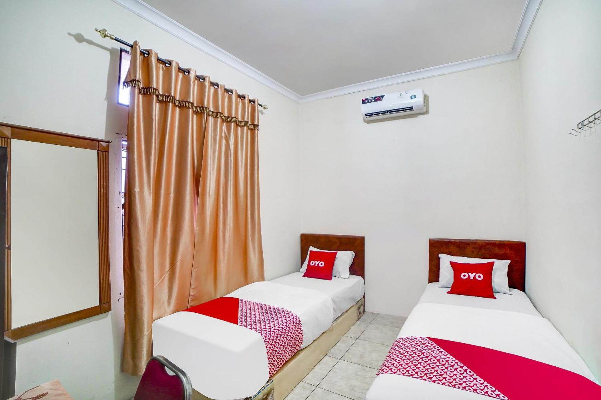 Oyo 91199 Felicia Homestay Medan Eksteriør bilde