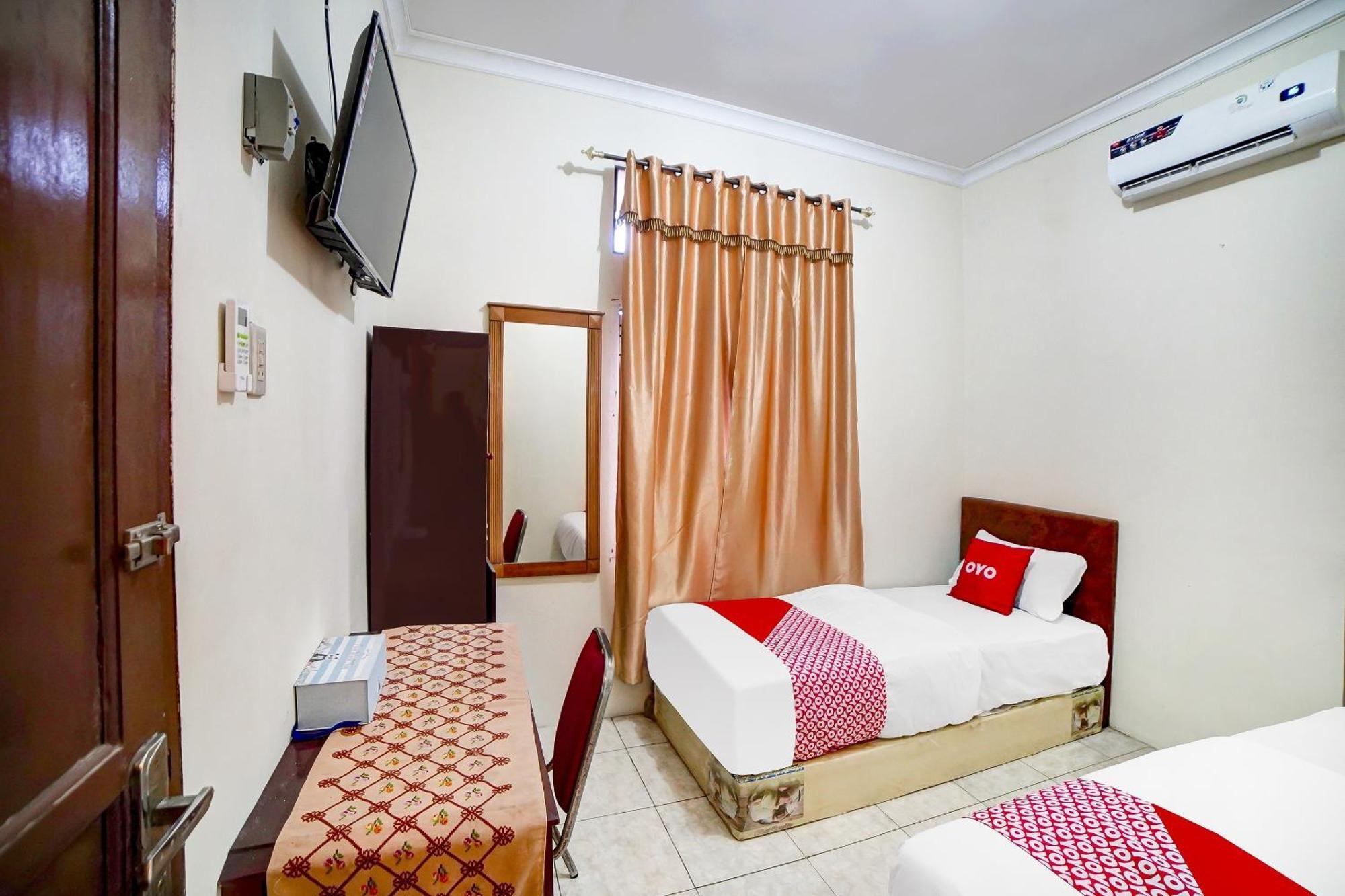 Oyo 91199 Felicia Homestay Medan Eksteriør bilde