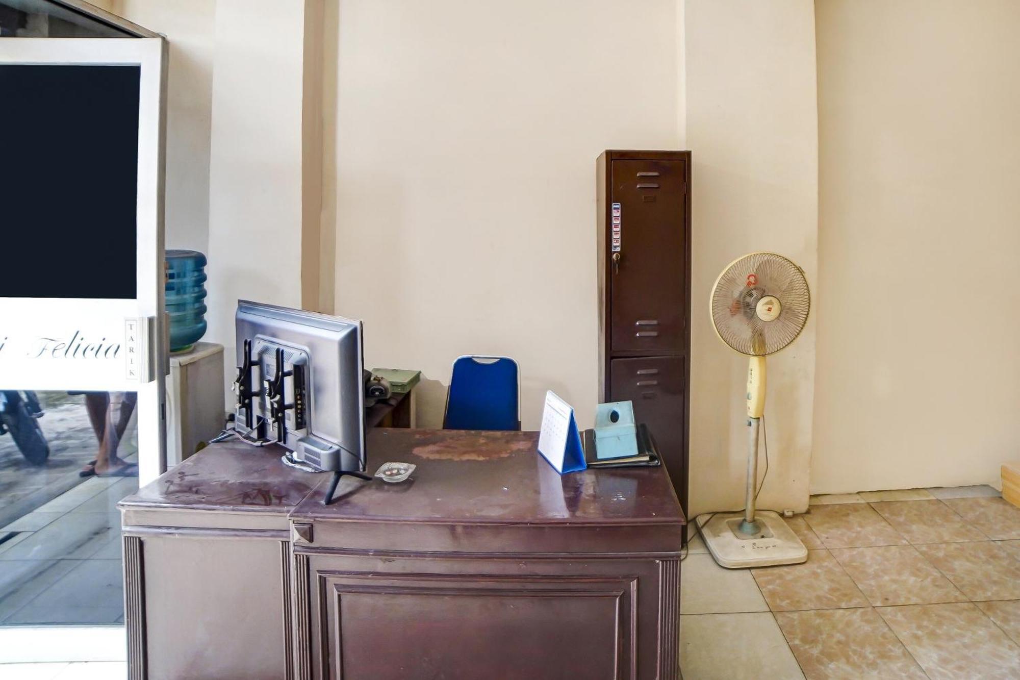 Oyo 91199 Felicia Homestay Medan Eksteriør bilde