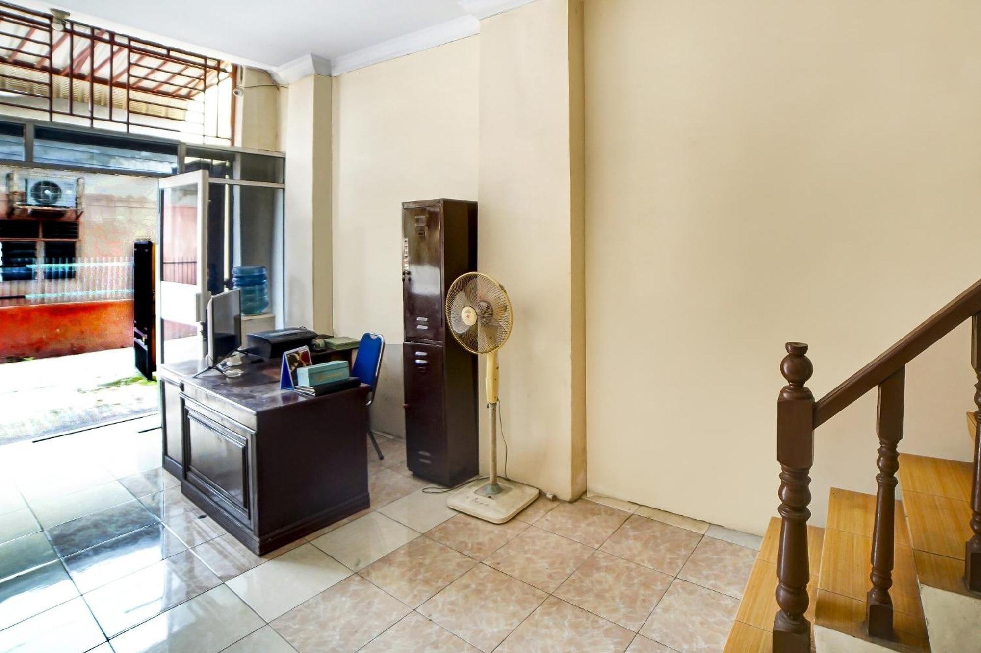 Oyo 91199 Felicia Homestay Medan Eksteriør bilde